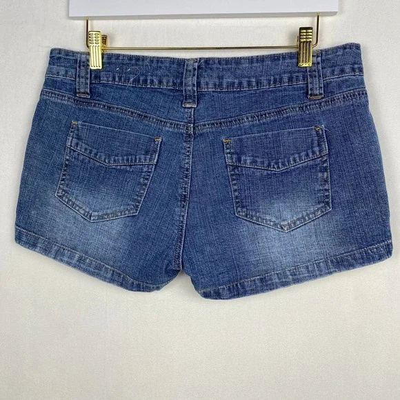 Arizona Jean Co Women's Juniors‎ Size 11 Medium Wash Denim Jean Shorts - Picture 6 of 8